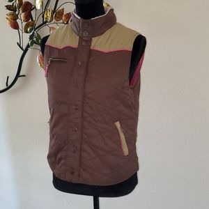 Billabong Quilted Vest Women’s Size  L  brown